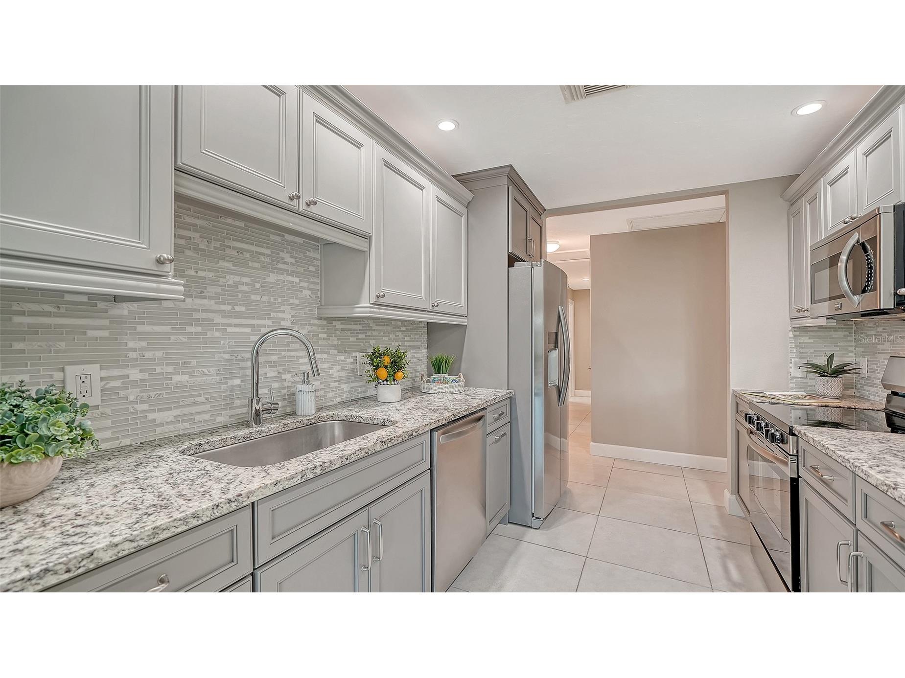 113 Whispering Sands Drive #V47 Sarasota FL 34242 - GULF OF AMERICA A4683156 image21