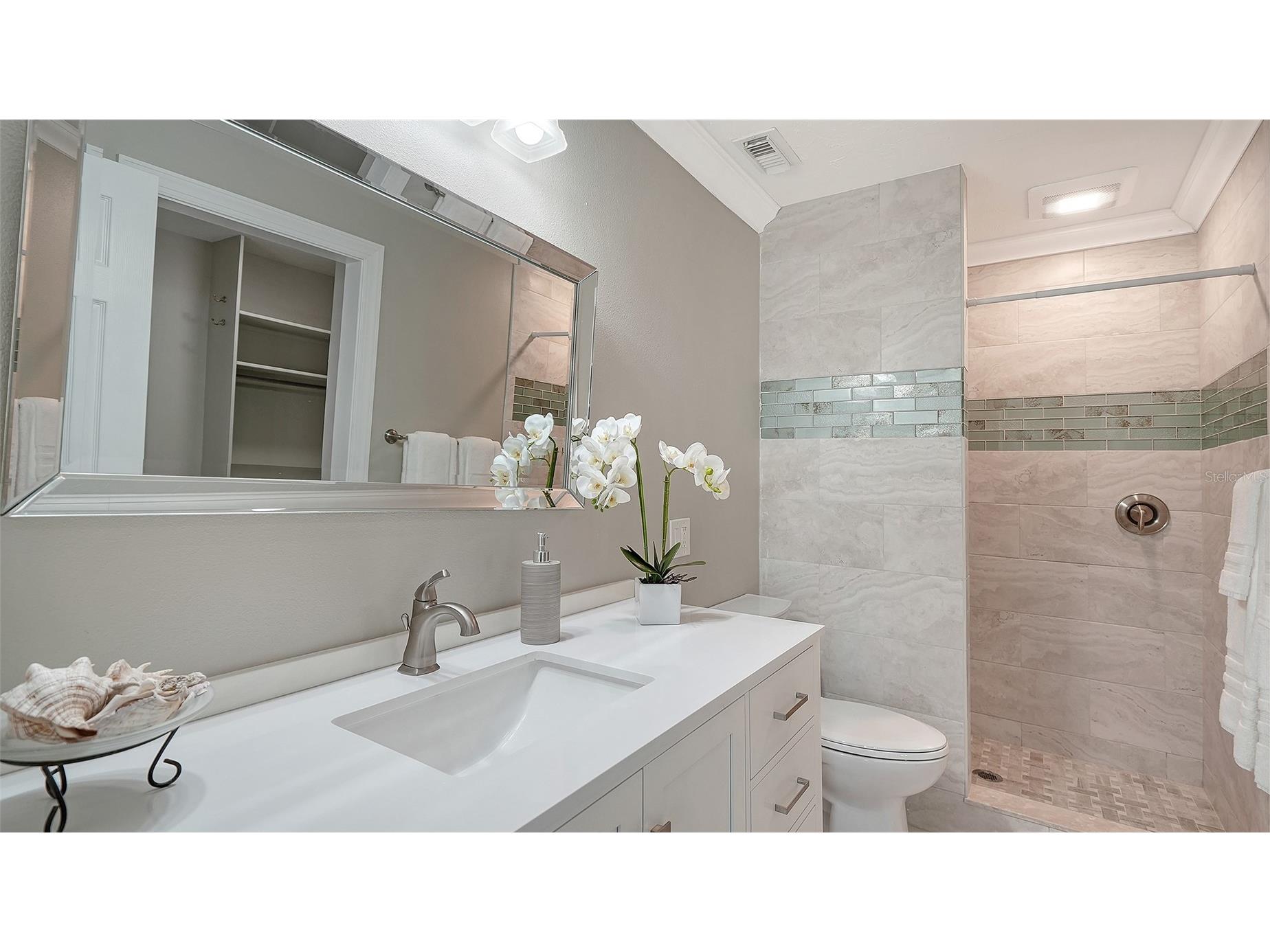 113 Whispering Sands Drive #V47 Sarasota FL 34242 - GULF OF AMERICA A4683156 image30