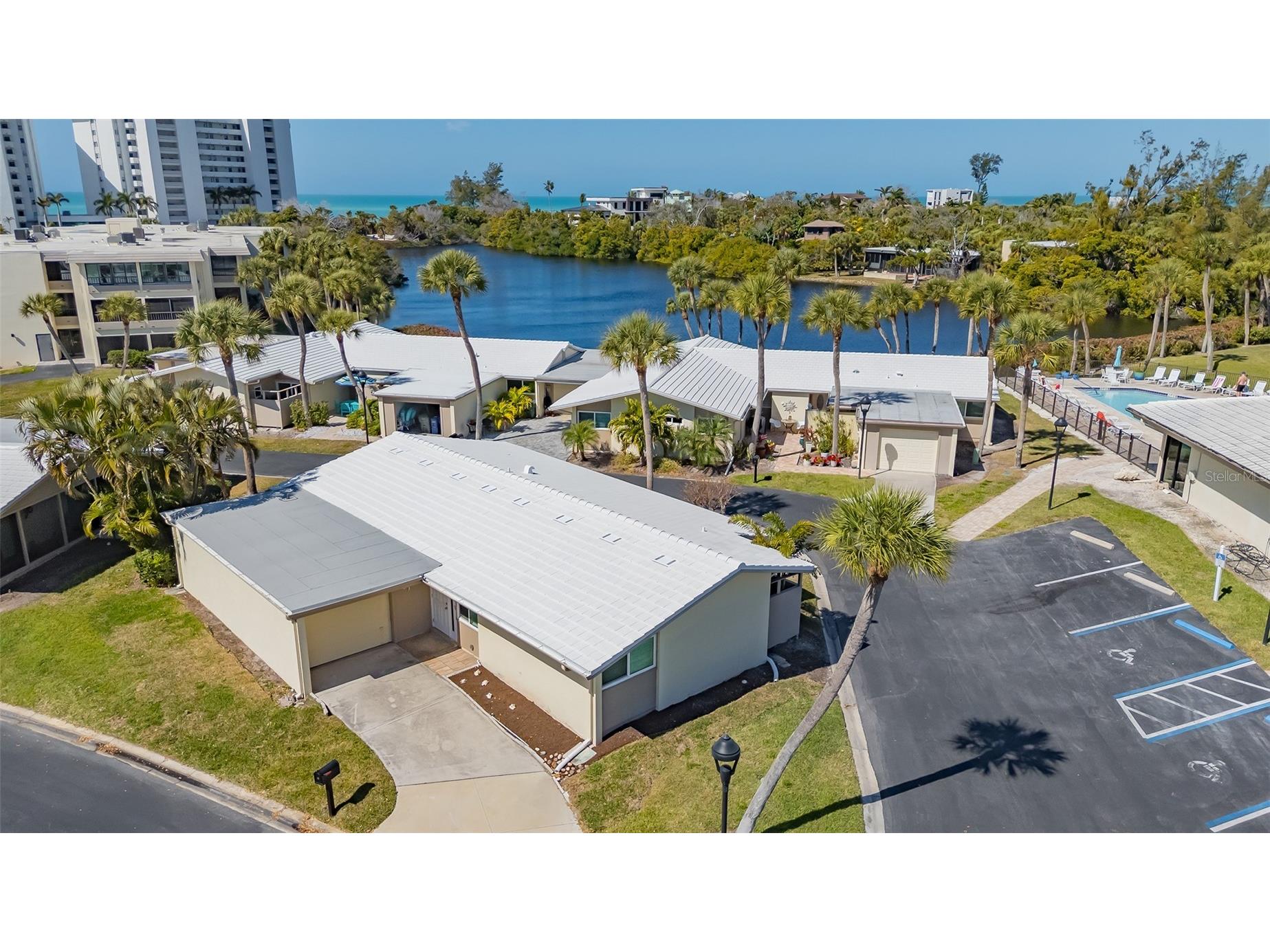113 Whispering Sands Drive #V47 Sarasota FL 34242 - GULF OF AMERICA A4683156 image4