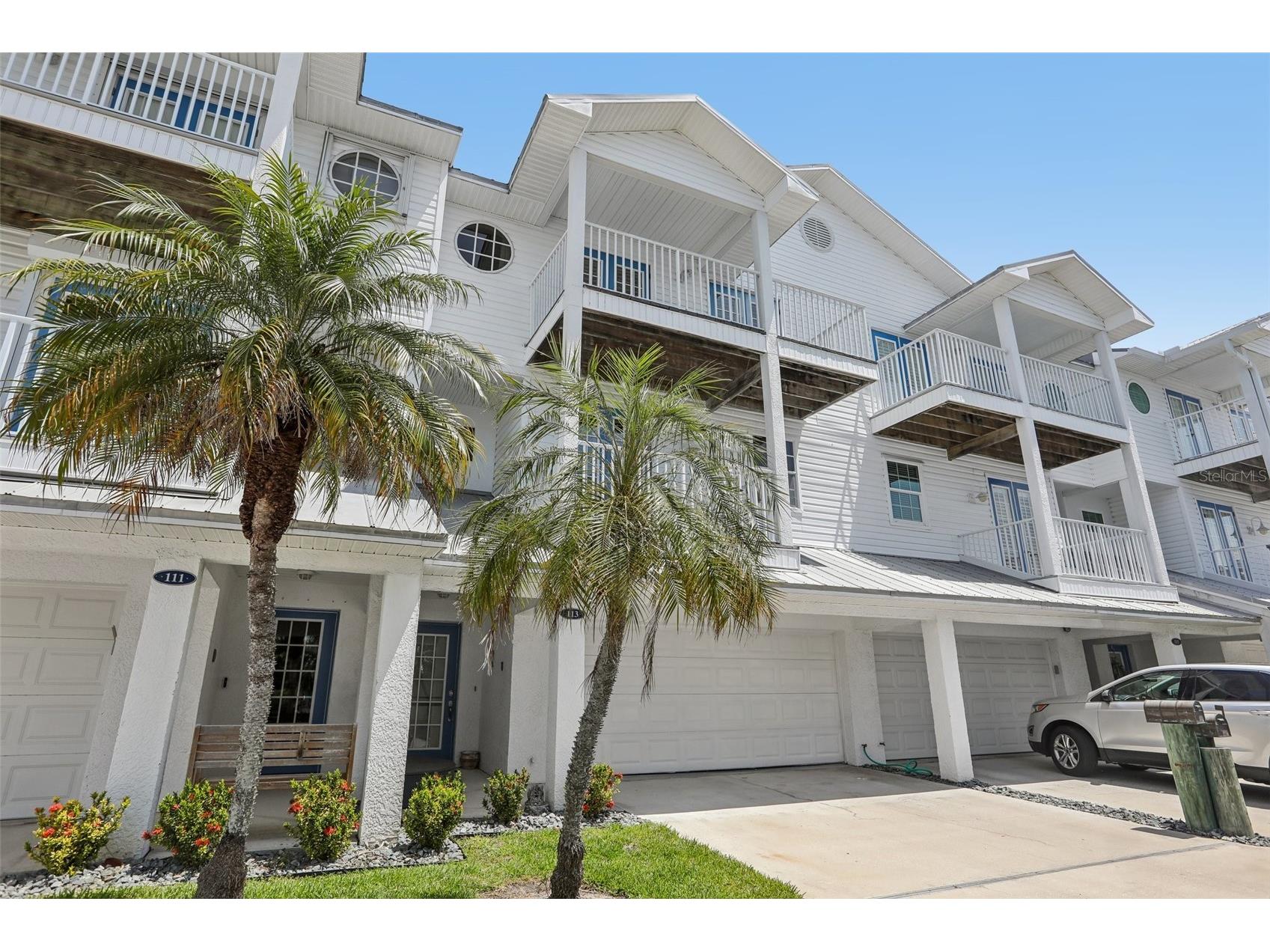 113 Yacht Club Circle North Redington Beach FL 33708 S5148392 image2