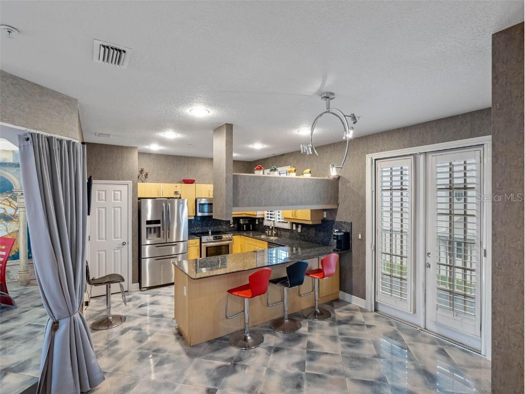 113 Yacht Club Circle North Redington Beach FL 33708 TB8406813 image12