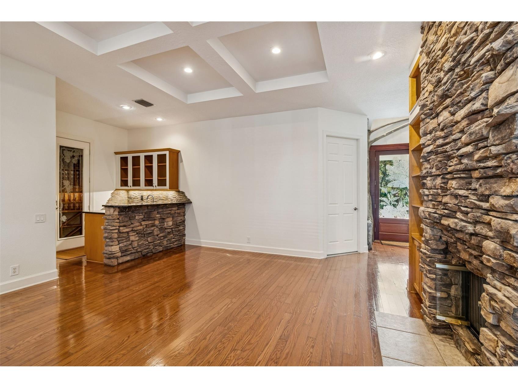 1130 Anclote Rd Tarpon Springs FL 34689 TB8474474 image10