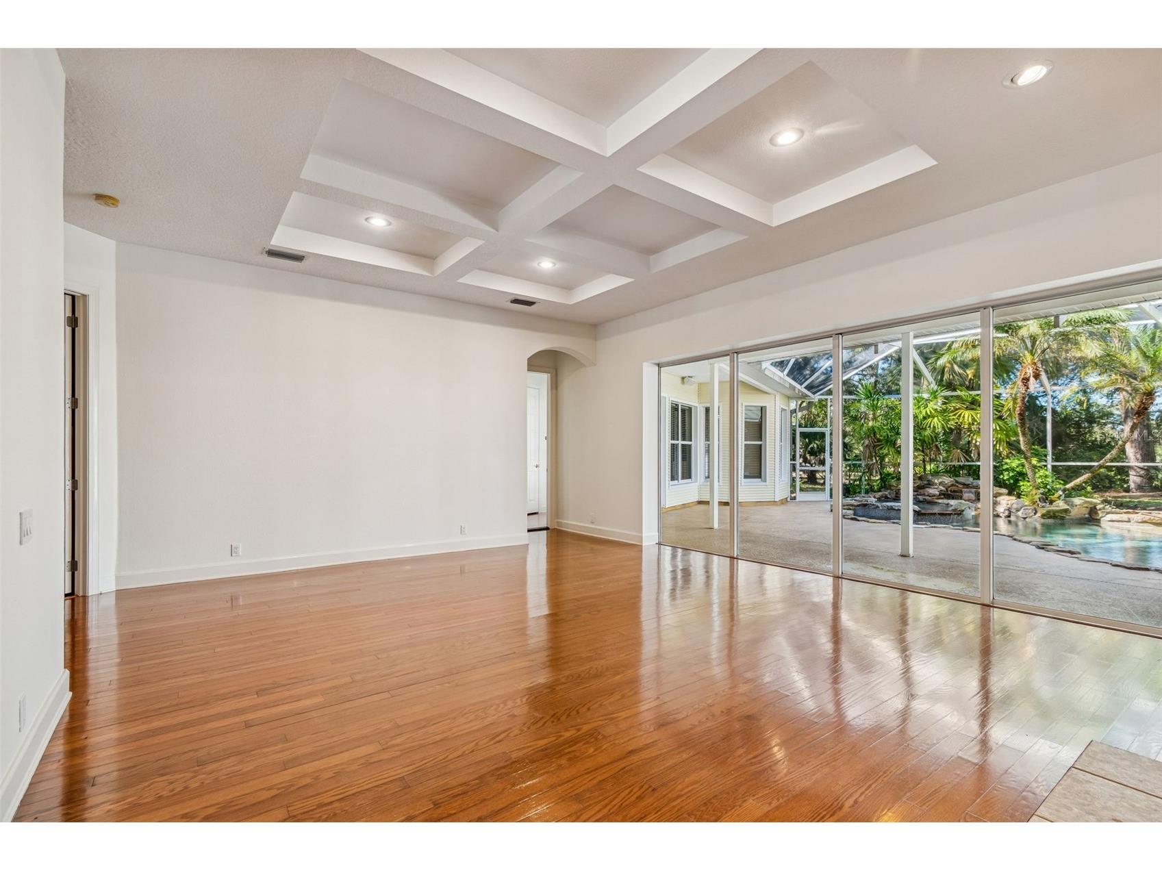 1130 Anclote Rd Tarpon Springs FL 34689 TB8474474 image20