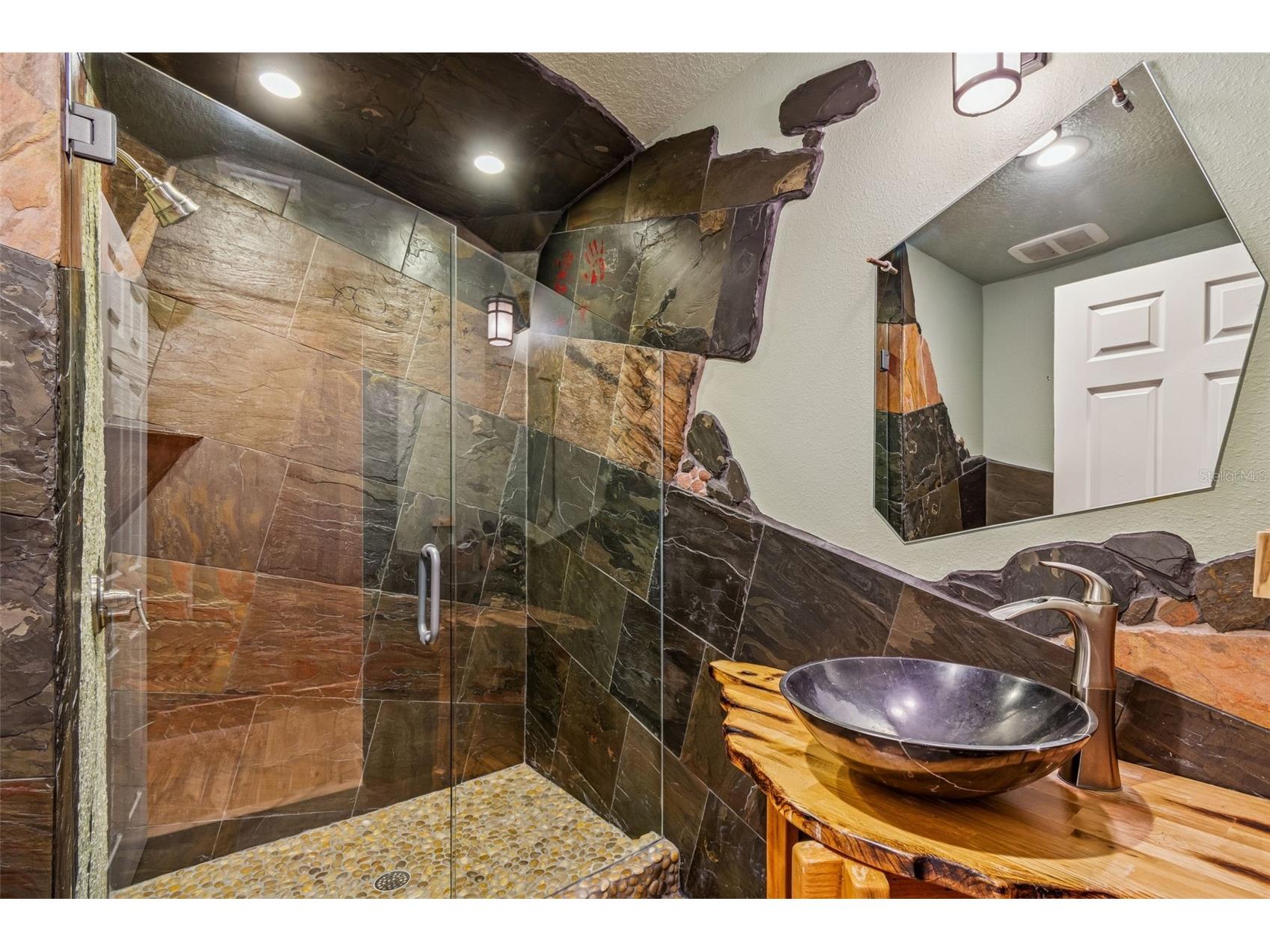 1130 Anclote Rd Tarpon Springs FL 34689 TB8474474 image77