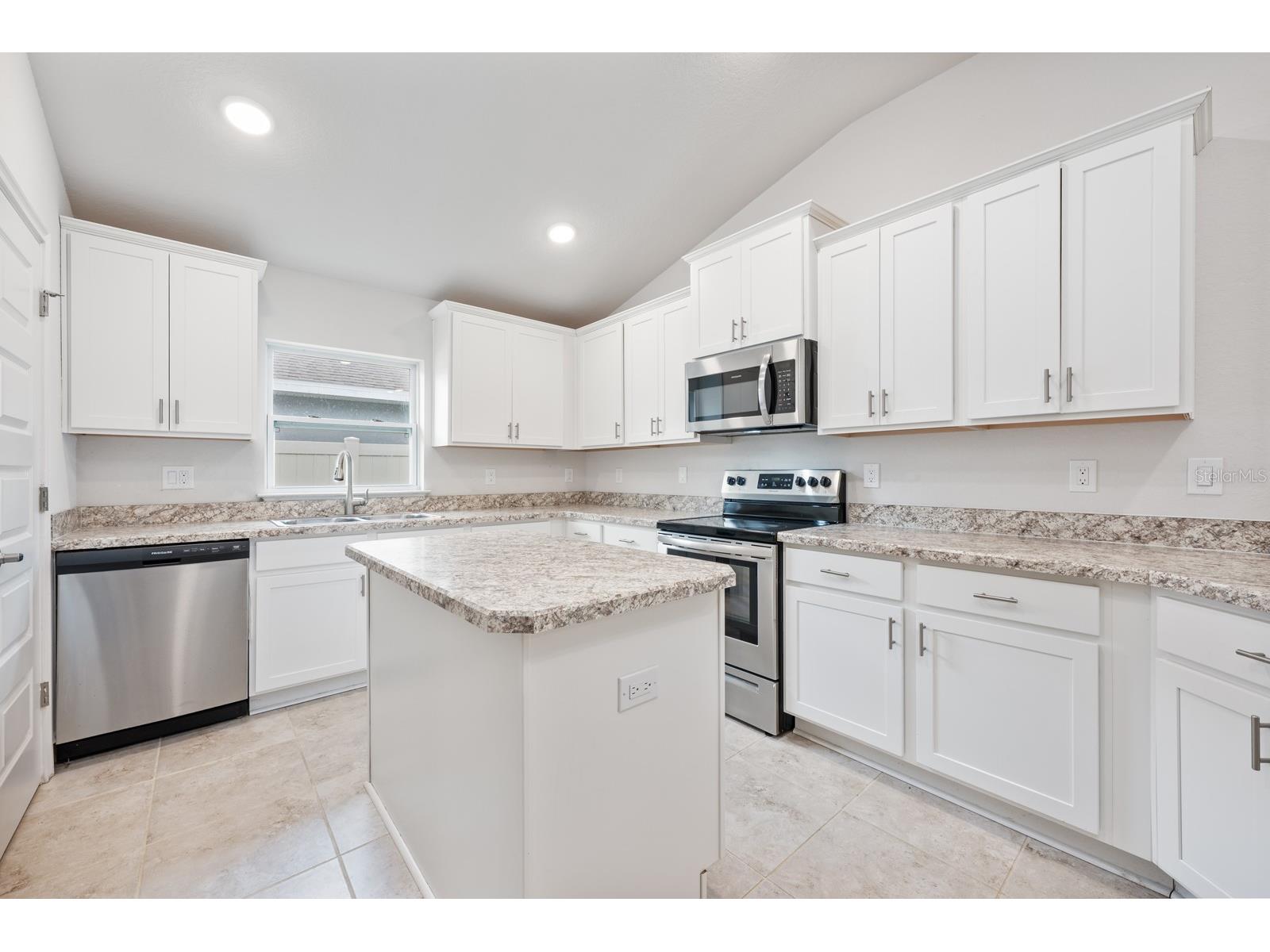 1130 Berry Lane Davenport FL 33837 O6375255 image6