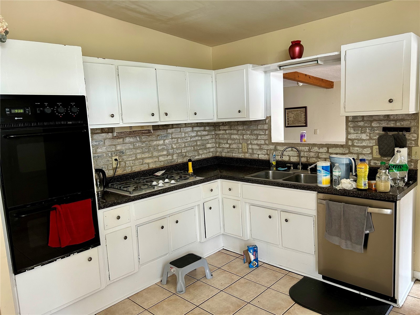 1130 Dogwood Avenue Tampa FL 33613 TB8485844 image5