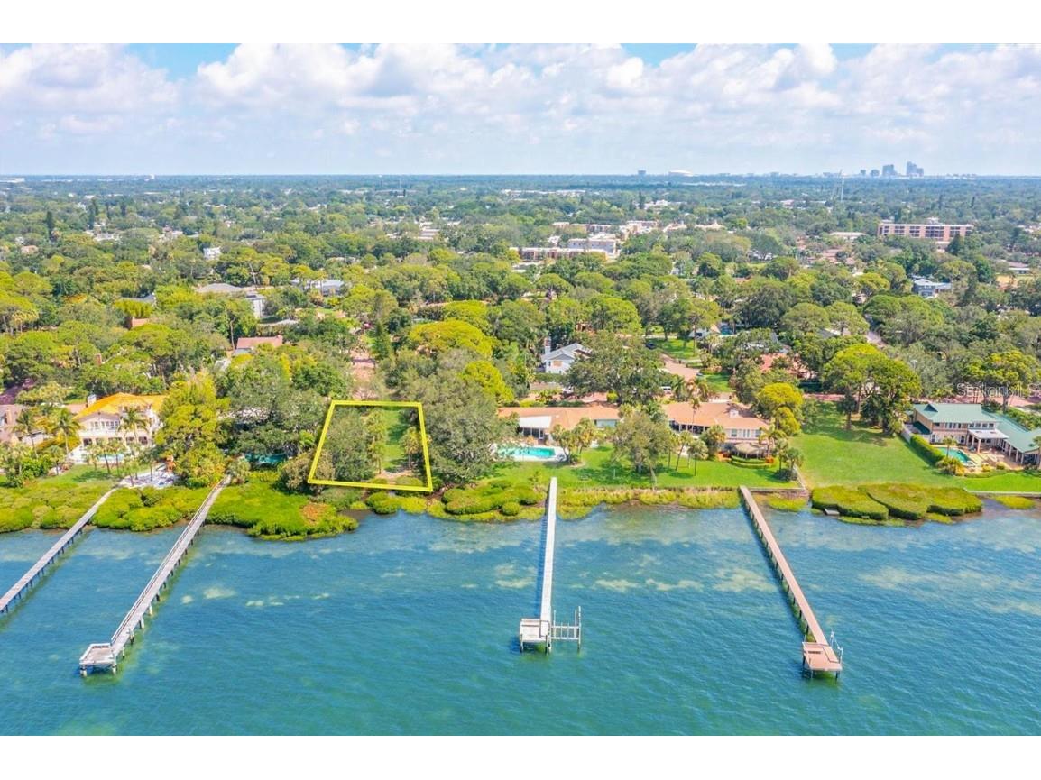 1130 Friendly Way S Saint Petersburg FL 33705 - TAMPA BAY U8215475 image3