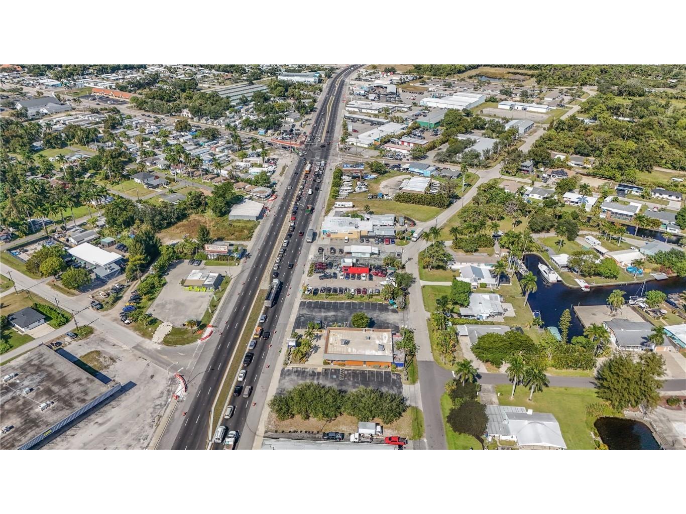 1130 N Tamiami Trail North Fort Myers FL 33903 C7518495 image9