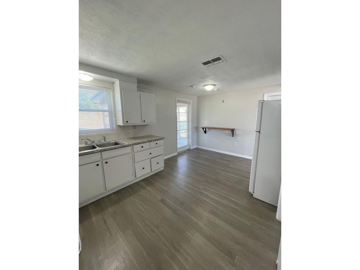 1130 Powersong Street Holiday FL 34690 TB8513169 image8