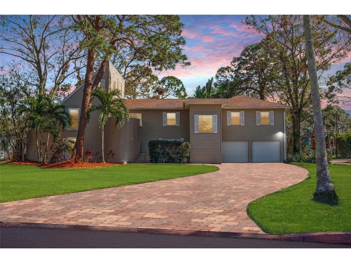 1130 Serpentine Drive S Saint Petersburg FL 33705 TB8353962 image1