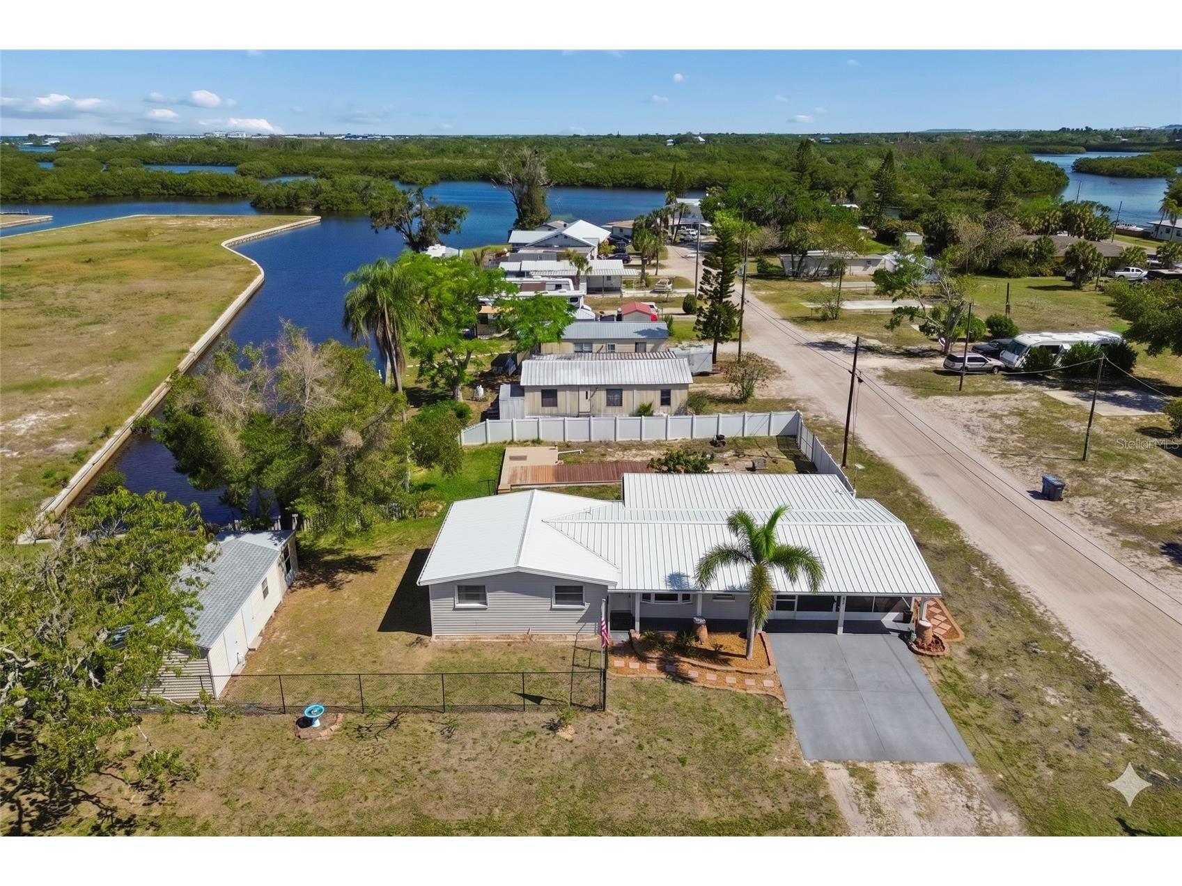1130 Sweeney Drive Ruskin FL 33570 - LITTLE MANATEE RIVER TB8497087 image36
