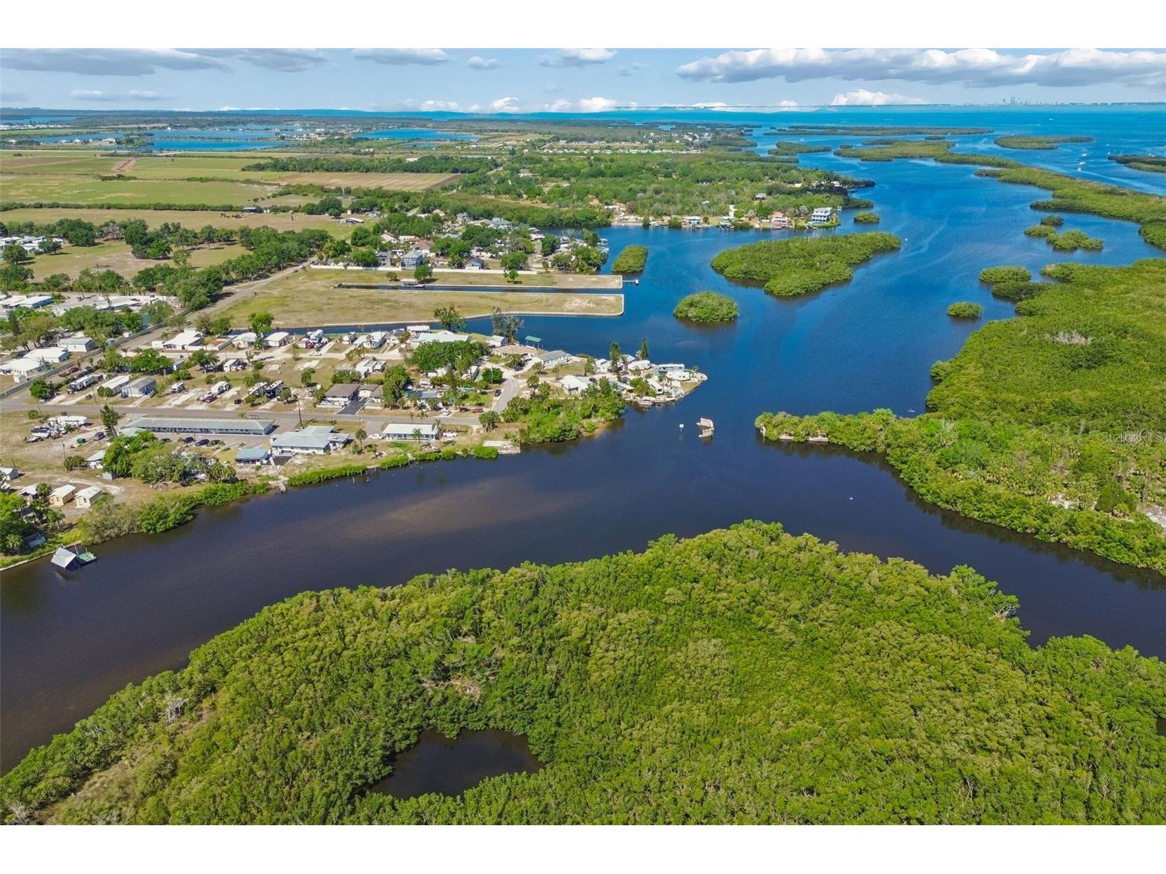 1130 Sweeney Drive Ruskin FL 33570 - LITTLE MANATEE RIVER TB8497087 image4