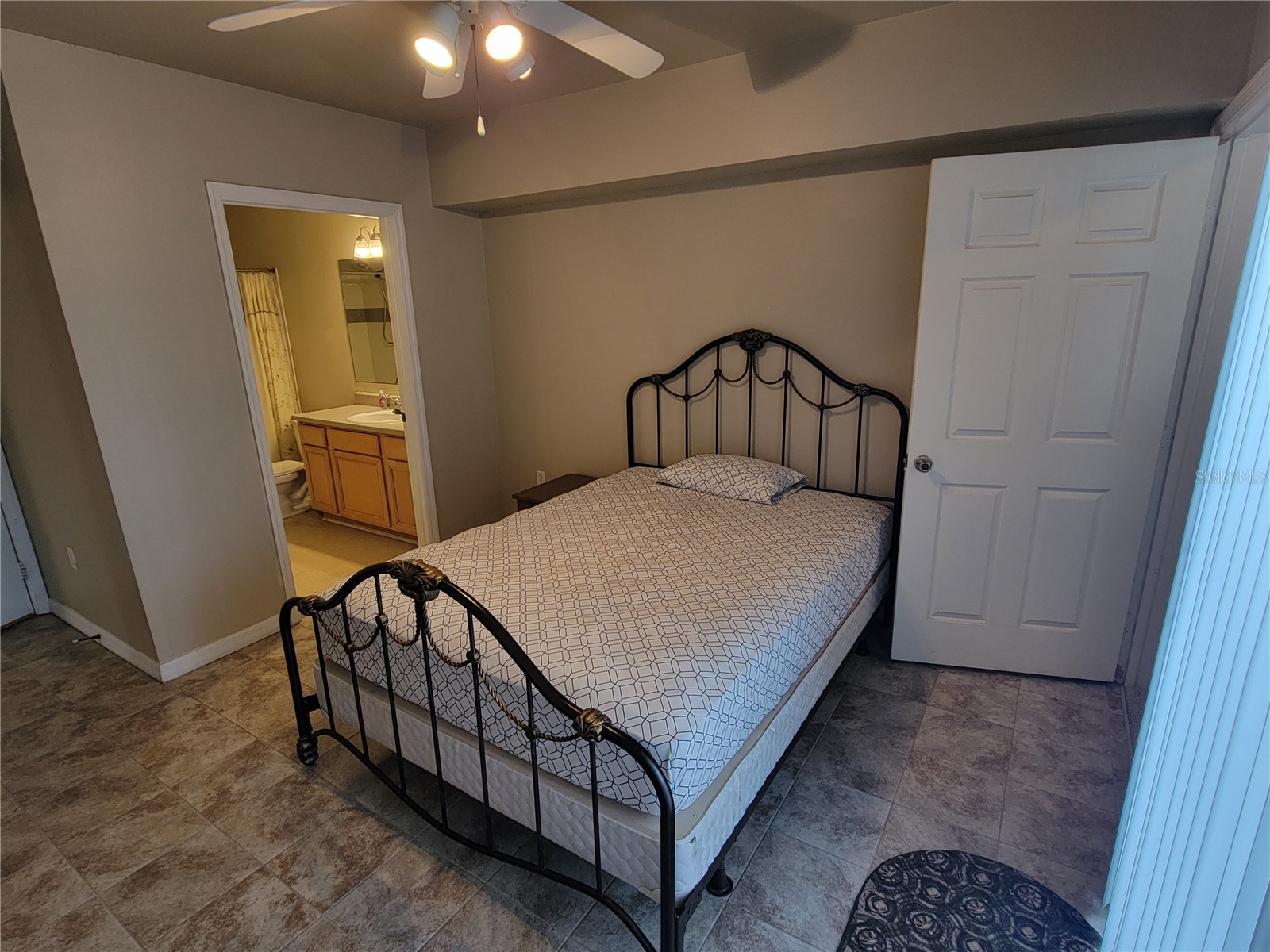 1130 Villagio Circle #101 Sarasota FL 34237 A4666105 image26