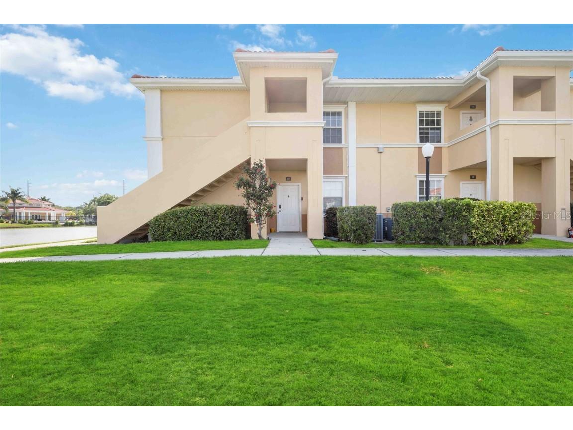 1130 Villagio Circle #205 Sarasota FL 34237 A4612600 image1
