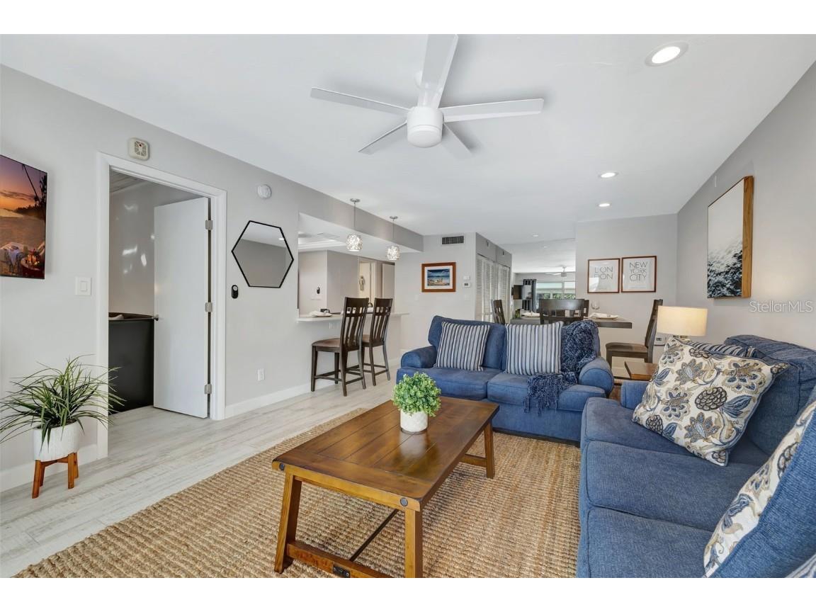 1130 W Peppertree Lane #118 Sarasota FL 34242 A4634273 image11