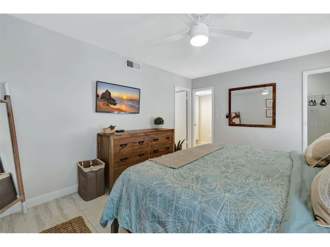 1130 W Peppertree Lane #118 Sarasota FL 34242 A4634273 image16