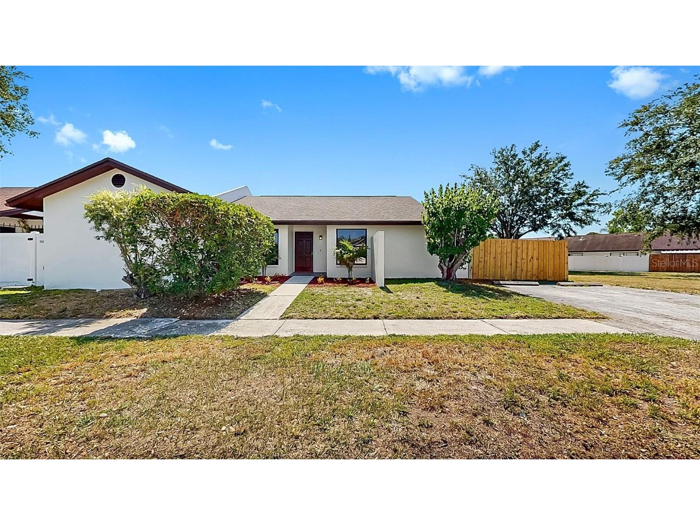 11301 Hedgemore Drive Tampa FL 33624 TB8381841 image1