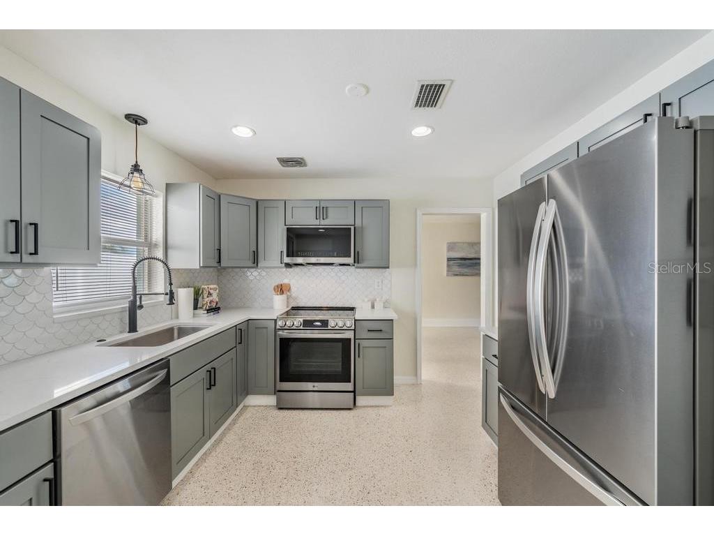 11305 5th Street E Treasure Island FL 33706 - BOCA CIEGA BAY TB8444763 image10