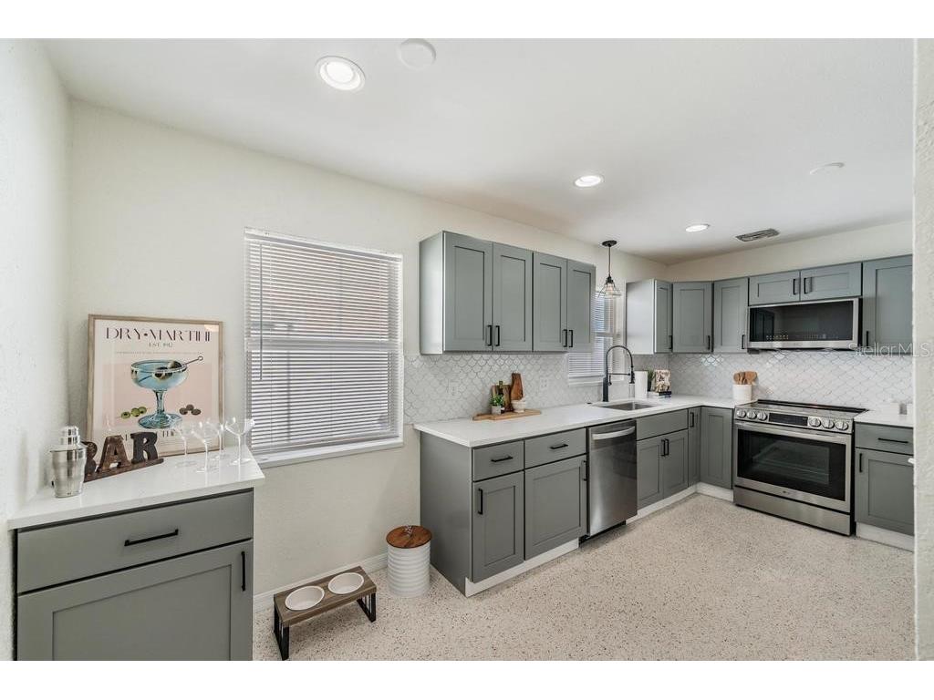 11305 5th Street E Treasure Island FL 33706 - BOCA CIEGA BAY TB8444763 image3