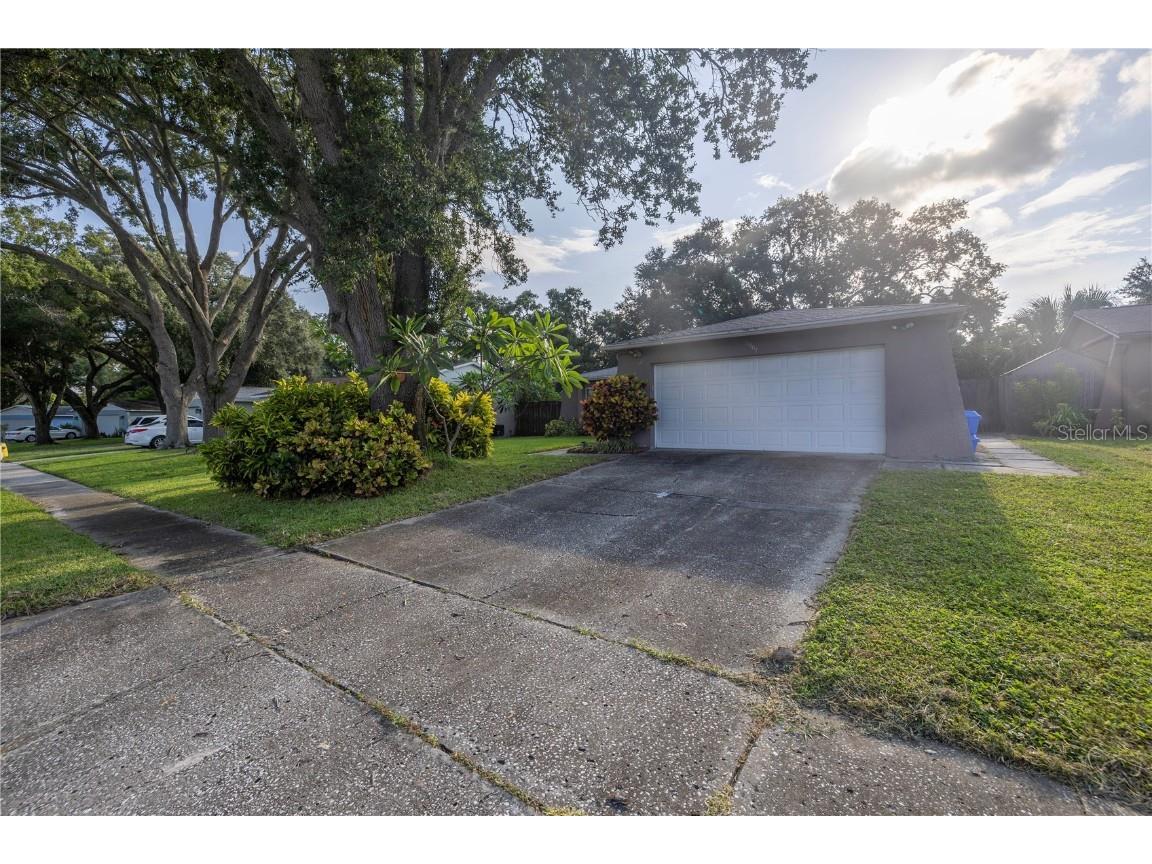 11307 Longhill Drive N Pinellas Park FL 33782 U8254711 image1