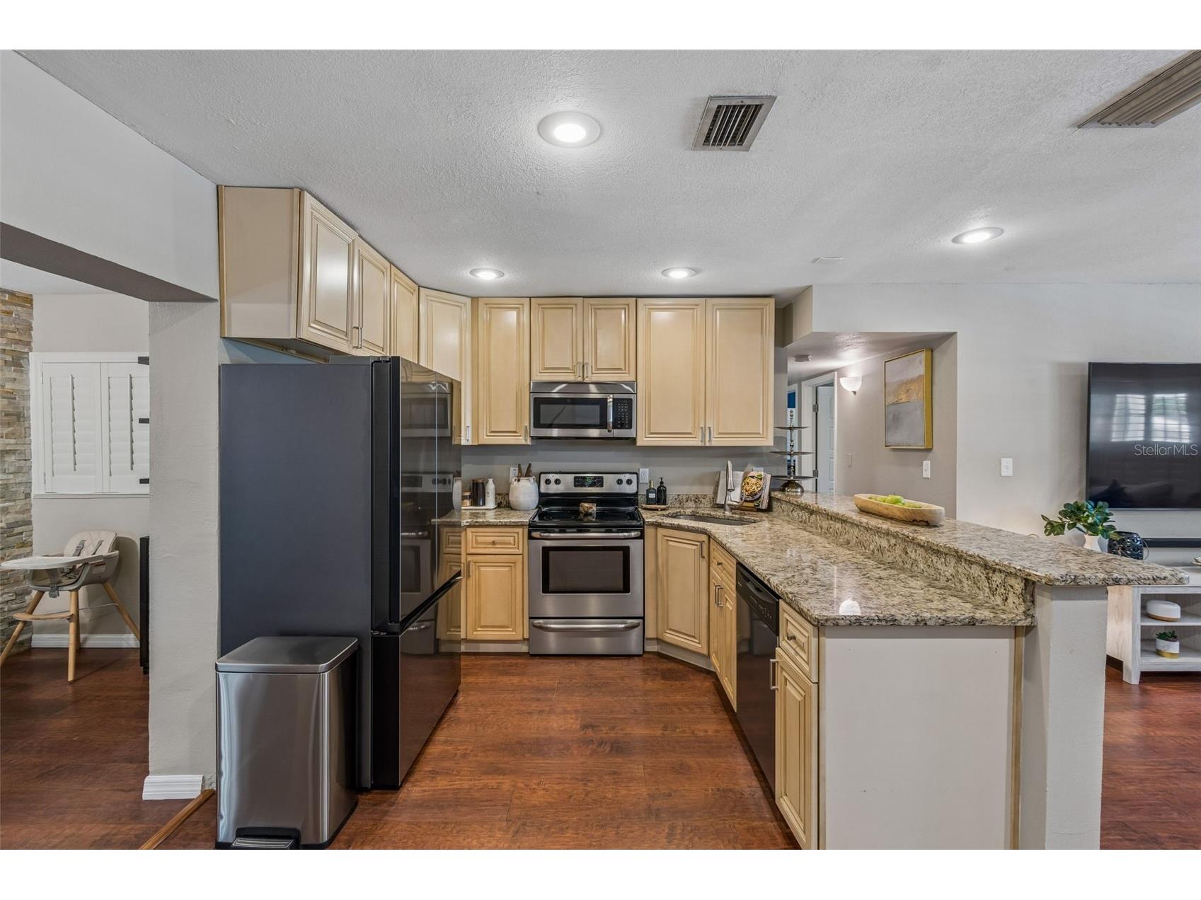 11307 N Boulevard Tampa FL 33612 TB8498222 image7