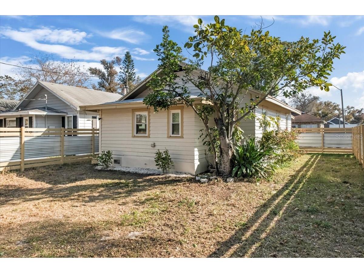 1131 10th Avenue S Saint Petersburg FL 33705 TB8476164 image20