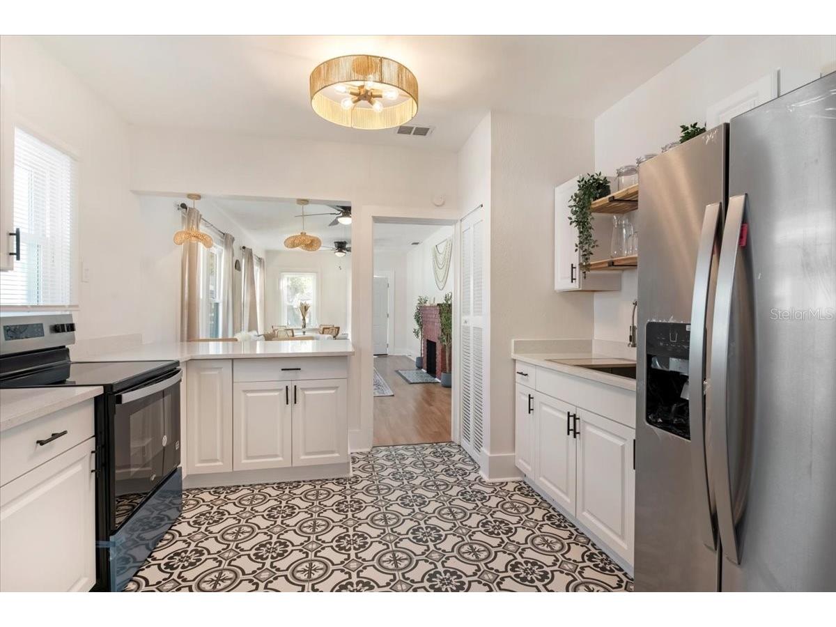 1131 10th Avenue S Saint Petersburg FL 33705 TB8476164 image7