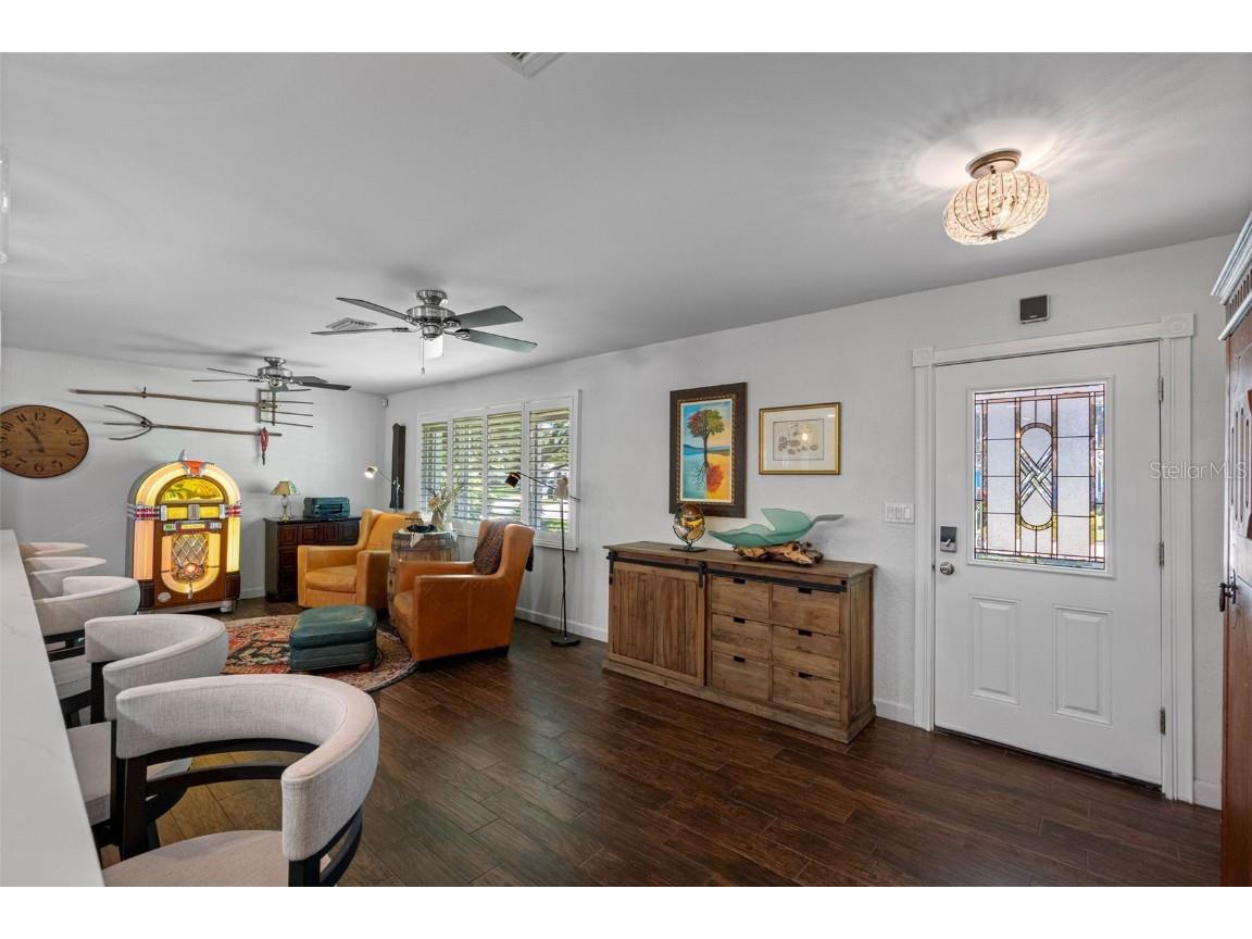 1131 45th Avenue NE Saint Petersburg FL 33703 TB8424675 image20