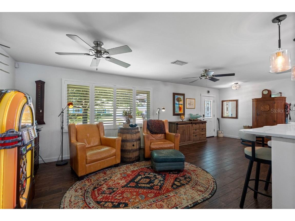 1131 45th Avenue NE Saint Petersburg FL 33703 TB8424675 image22