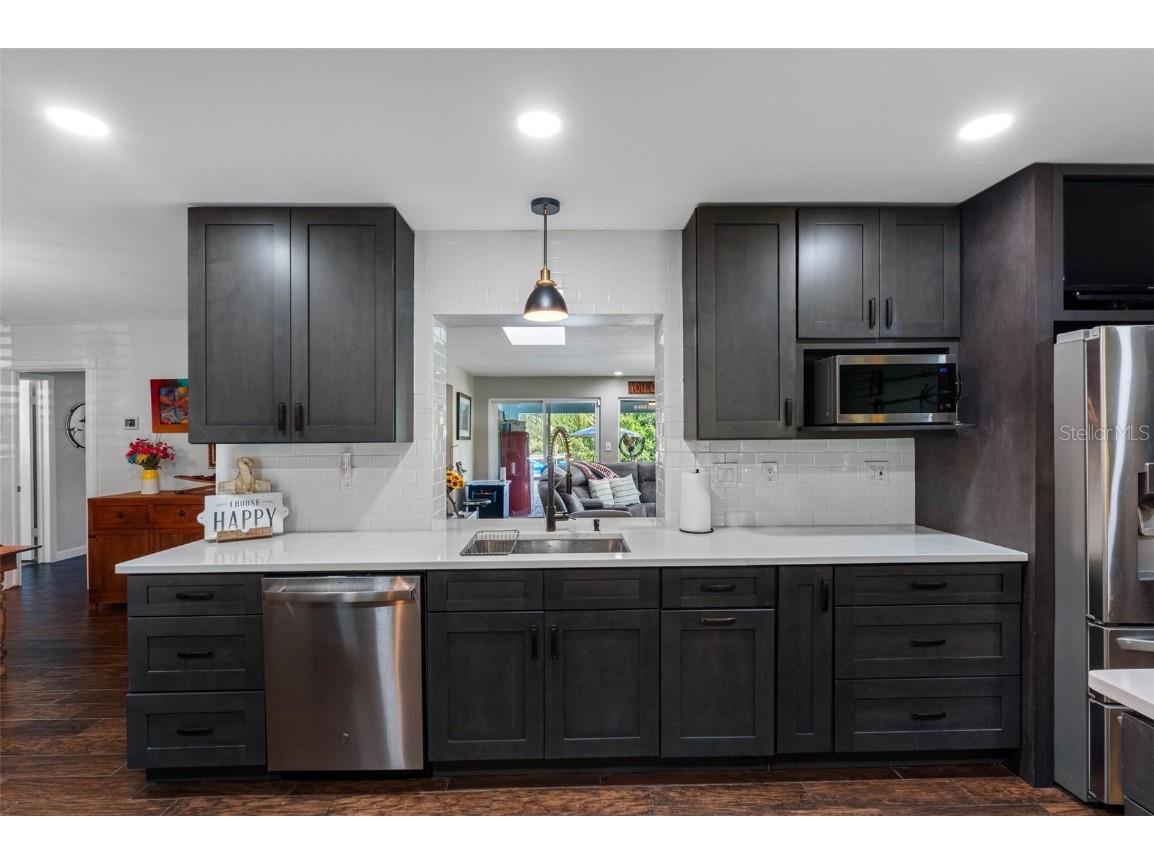 1131 45th Avenue NE Saint Petersburg FL 33703 TB8424675 image24