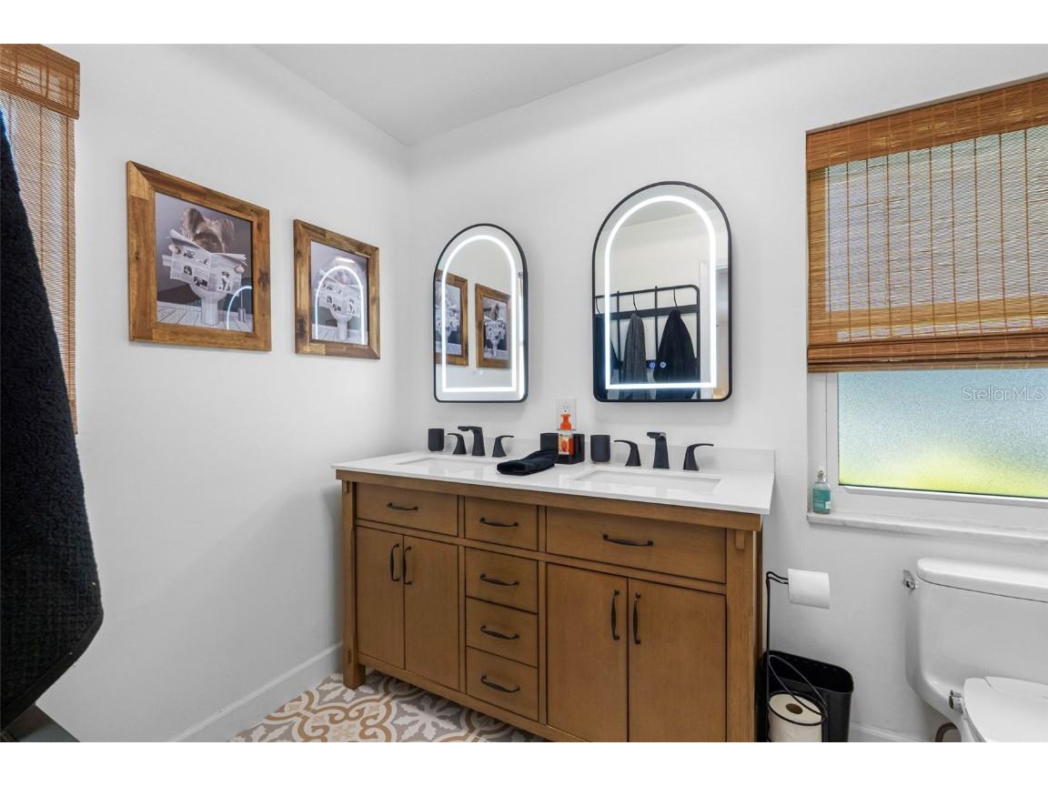 1131 45th Avenue NE Saint Petersburg FL 33703 TB8424675 image34