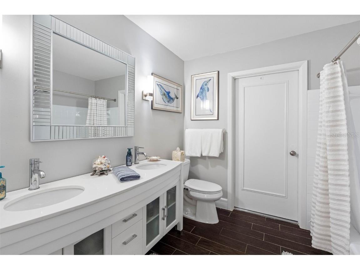 1131 45th Avenue NE Saint Petersburg FL 33703 TB8424675 image37