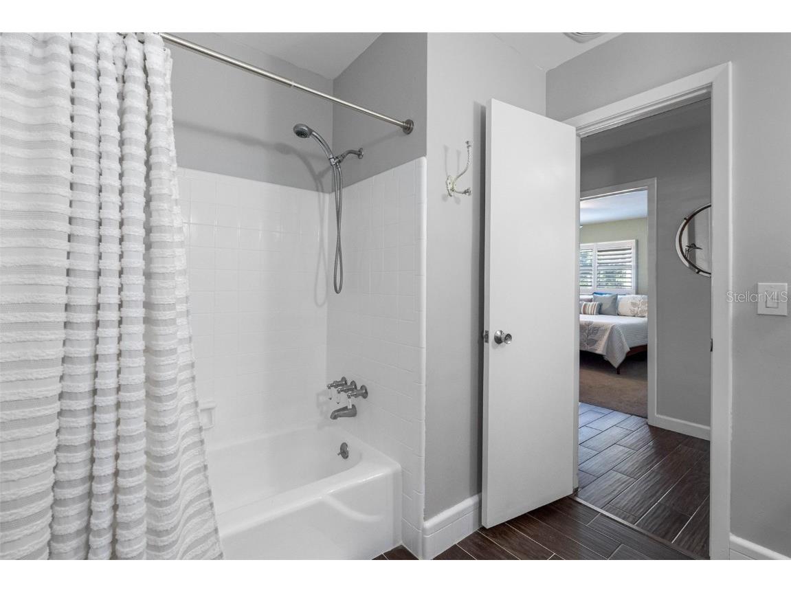 1131 45th Avenue NE Saint Petersburg FL 33703 TB8424675 image38