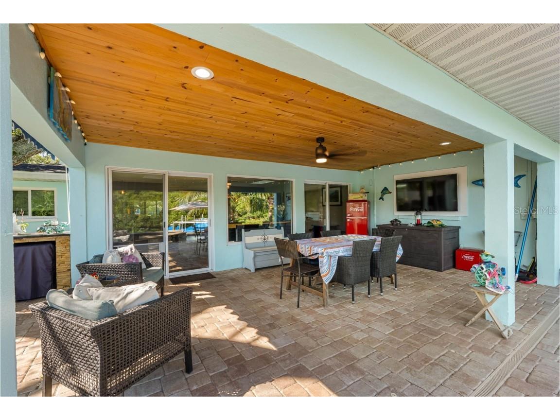 1131 45th Avenue NE Saint Petersburg FL 33703 TB8424675 image44