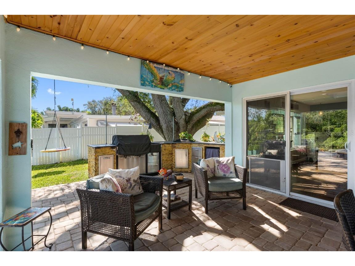 1131 45th Avenue NE Saint Petersburg FL 33703 TB8424675 image45