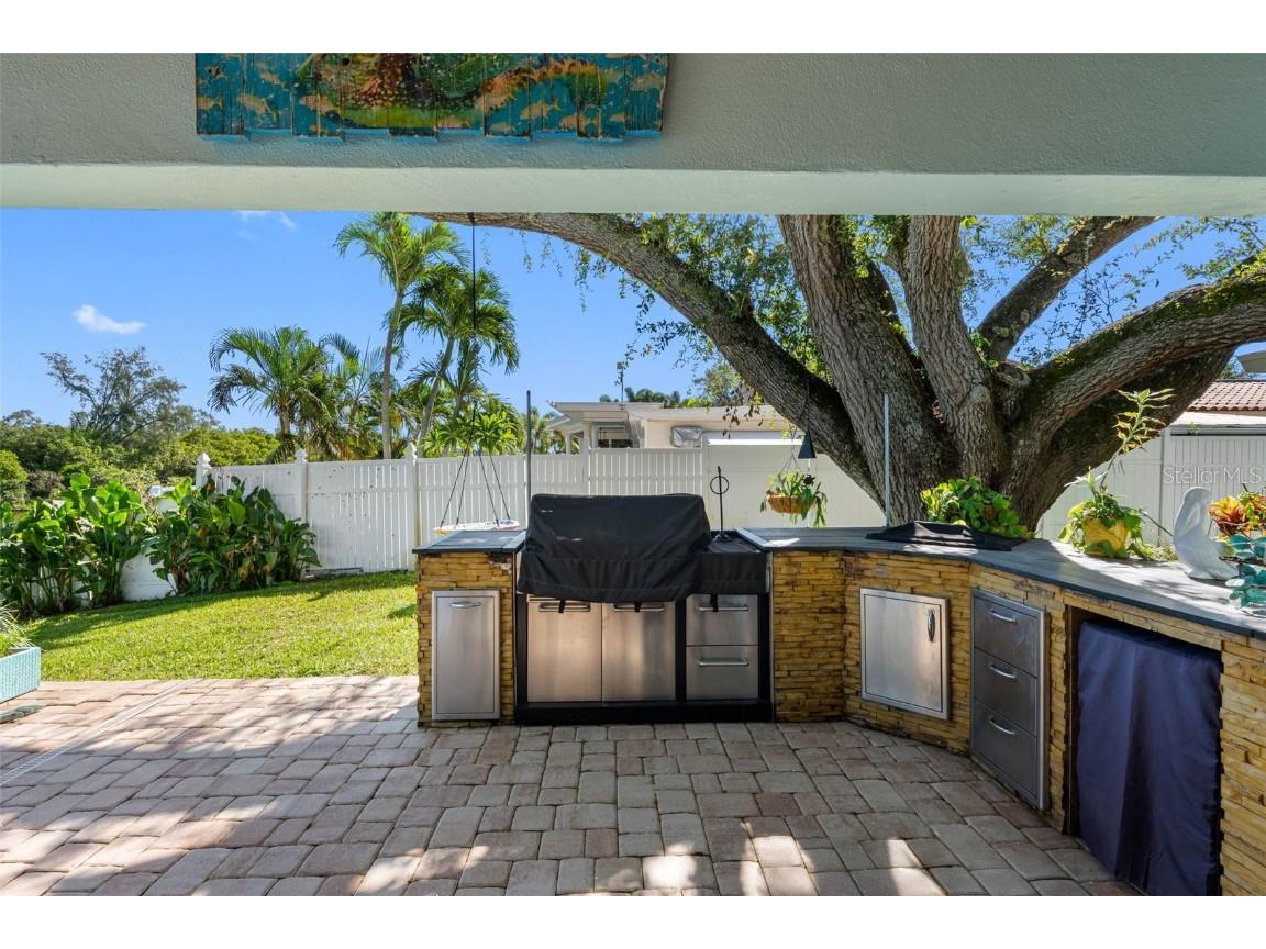 1131 45th Avenue NE Saint Petersburg FL 33703 TB8424675 image47