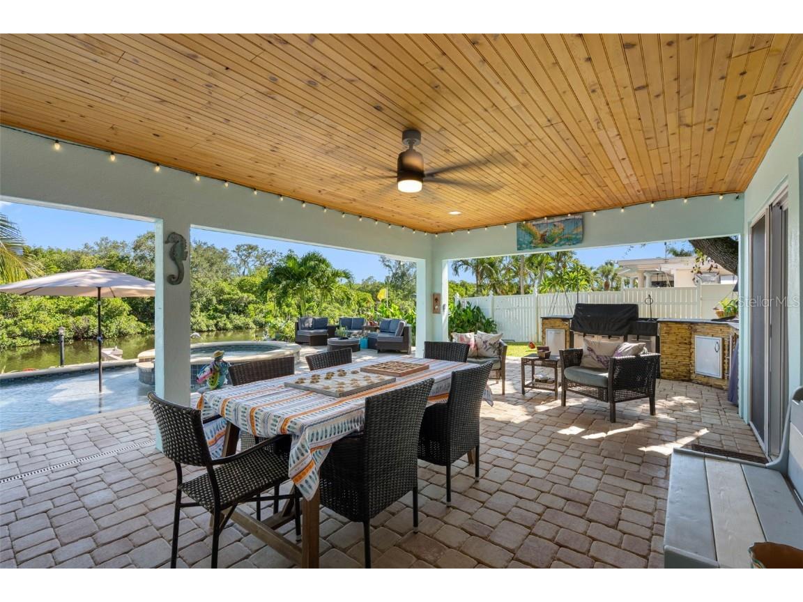 1131 45th Avenue NE Saint Petersburg FL 33703 TB8424675 image5