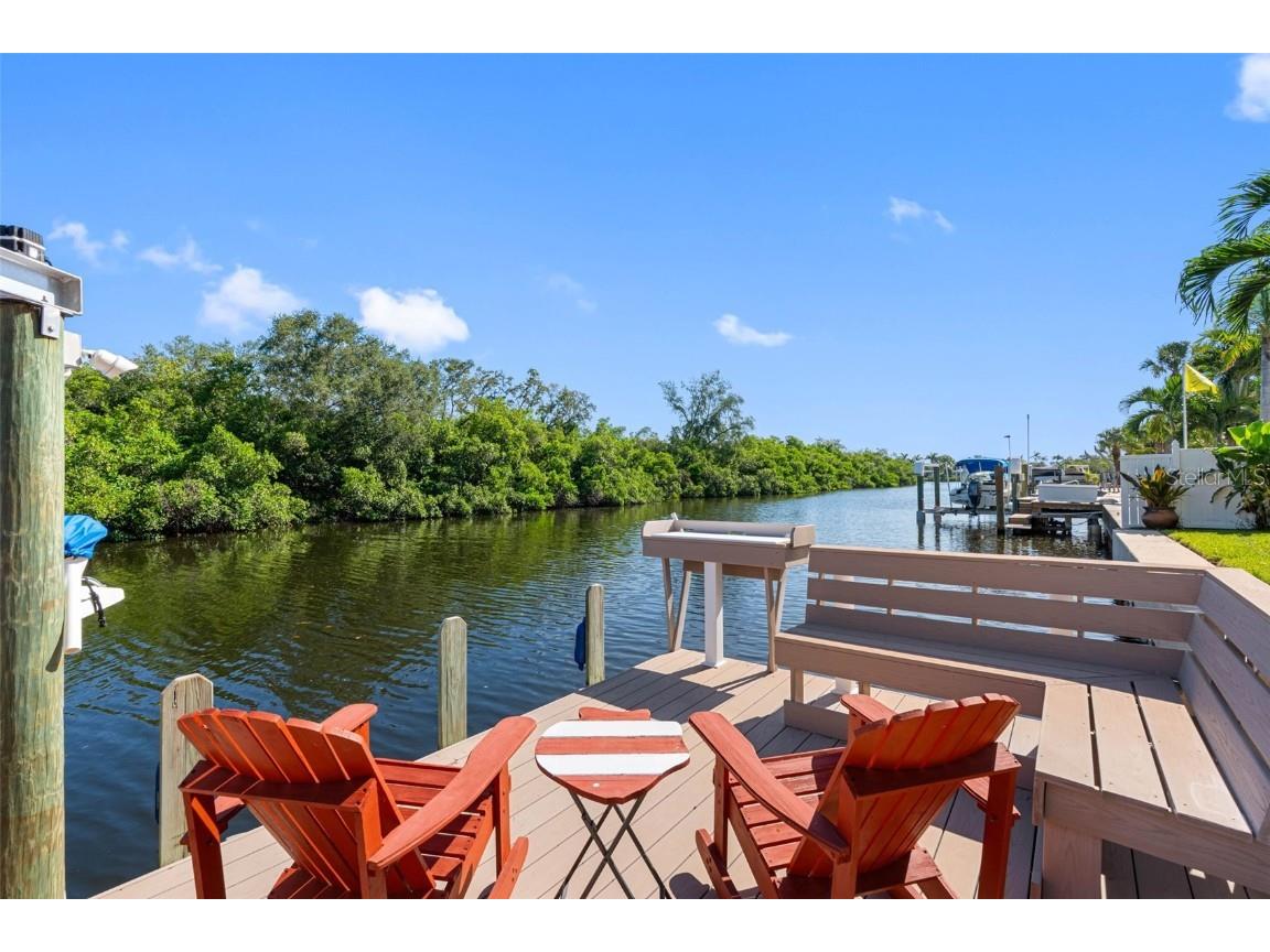 1131 45th Avenue NE Saint Petersburg FL 33703 TB8424675 image56