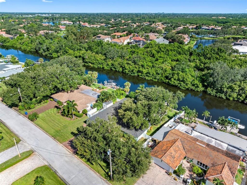 1131 45th Avenue NE Saint Petersburg FL 33703 TB8424675 image80