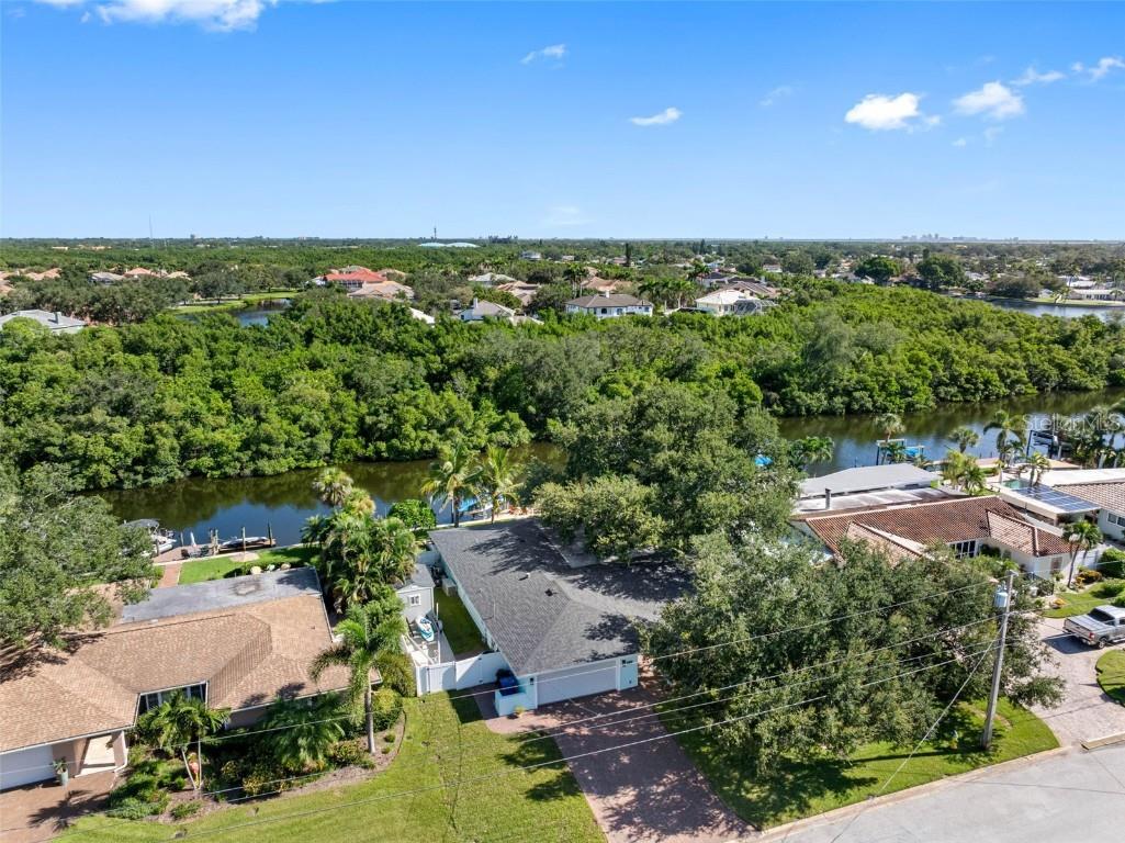 1131 45th Avenue NE Saint Petersburg FL 33703 TB8424675 image82