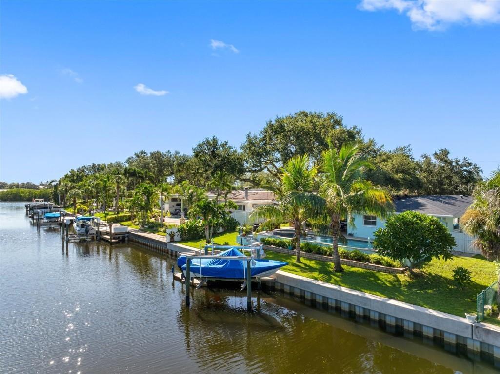 1131 45th Avenue NE Saint Petersburg FL 33703 TB8424675 image86