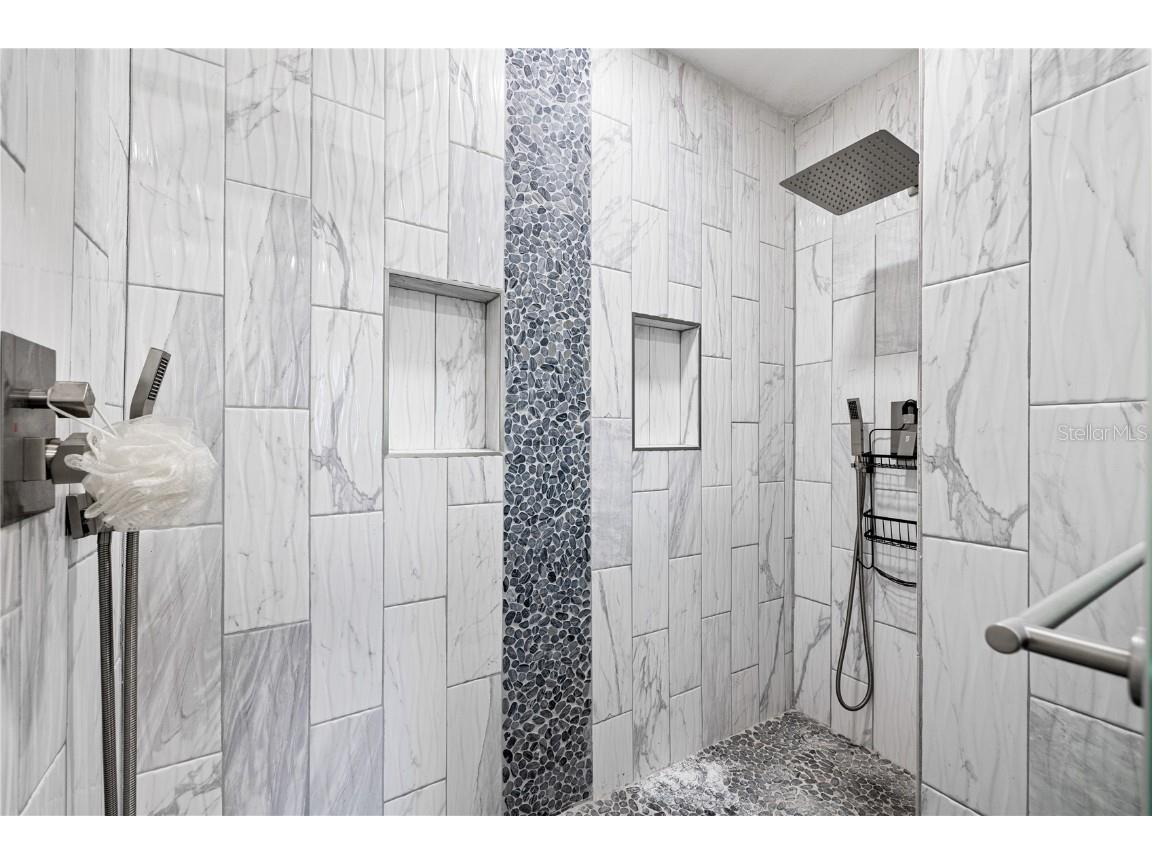 1131 60th Ave S Saint Petersburg FL 33705 TB8355479 image22