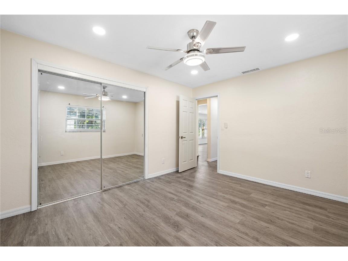 1131 60th Ave S Saint Petersburg FL 33705 TB8355479 image25