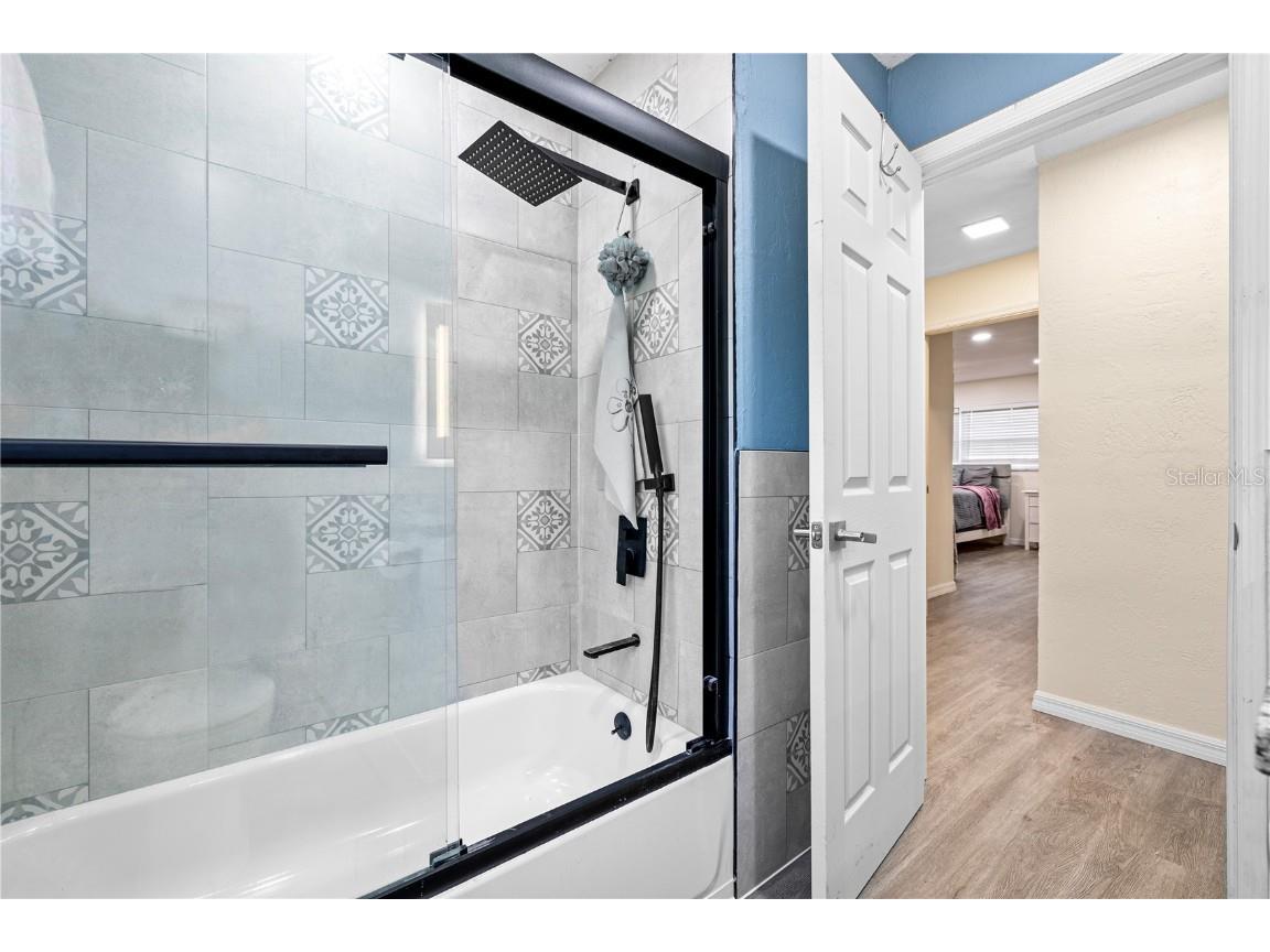 1131 60th Ave S Saint Petersburg FL 33705 TB8355479 image28