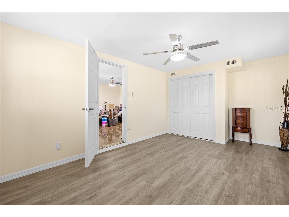 1131 60th Ave S Saint Petersburg FL 33705 TB8355479 image32