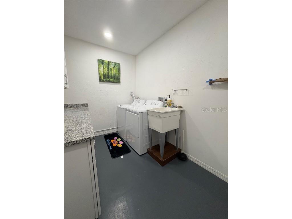 1131 60th Ave S Saint Petersburg FL 33705 TB8355479 image35