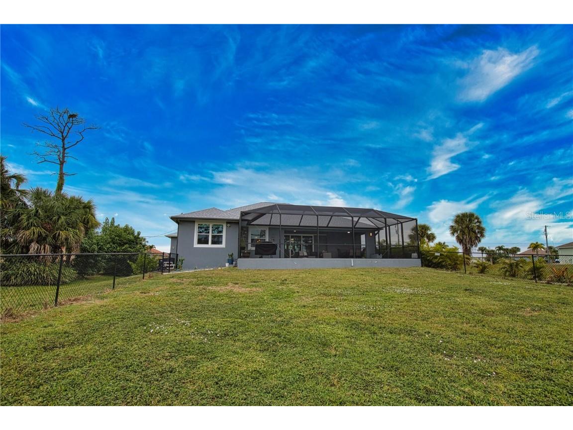 1131 Boundary Boulevard Rotonda West FL 33947 D6144516 image16