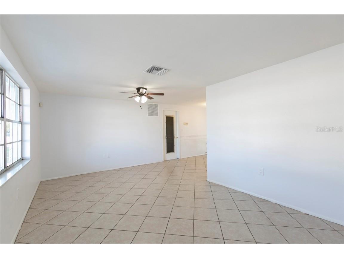 1131 Dartmouth Drive Holiday FL 34691 TB8398527 image3