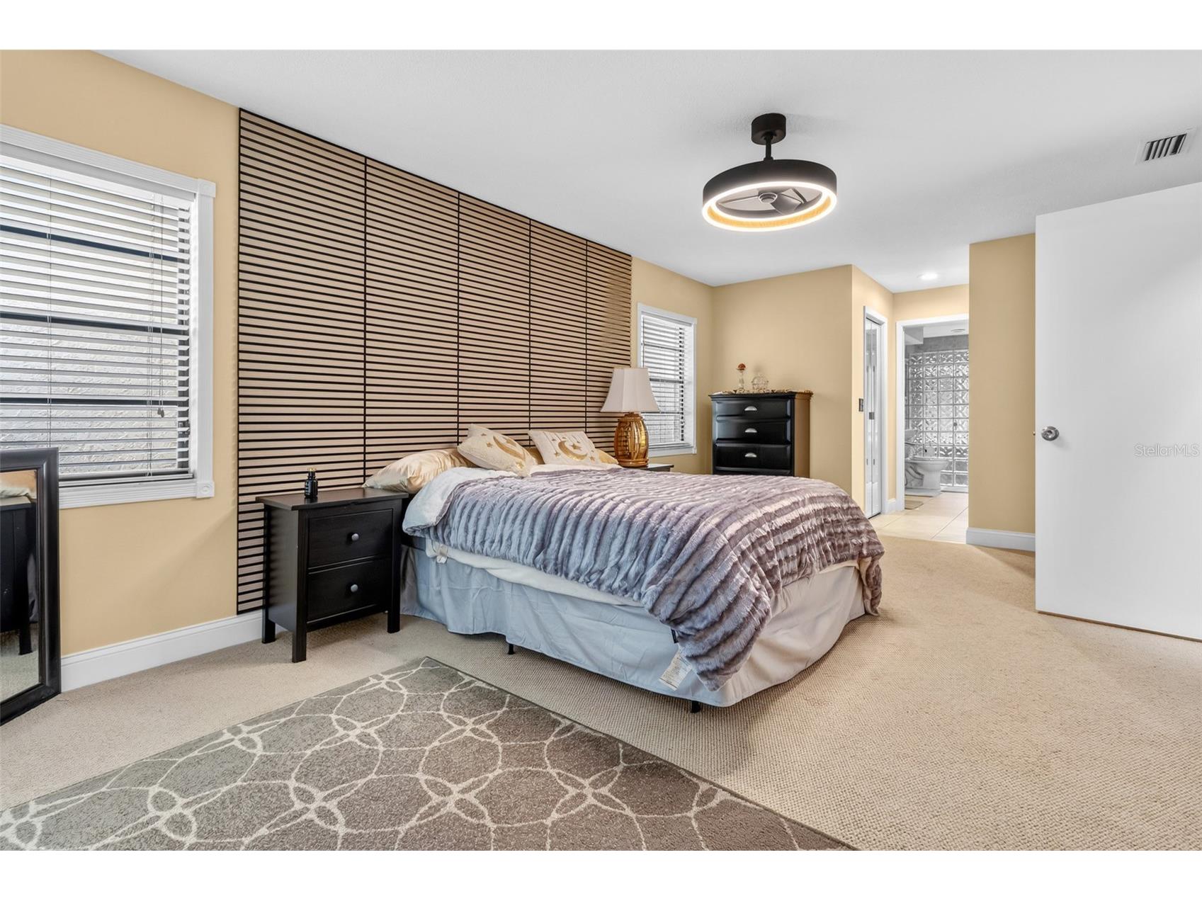 11310 Linarbor Place Tampa FL 33617 TB8508653 image13
