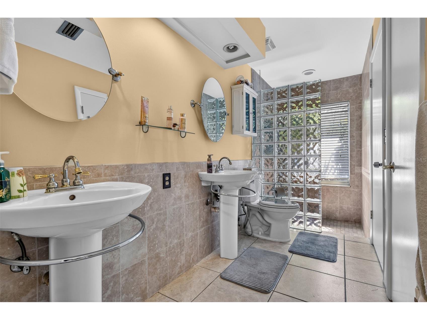 11310 Linarbor Place Tampa FL 33617 TB8508653 image16